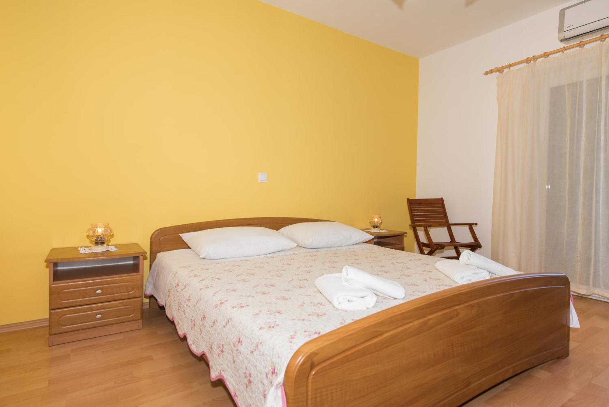 Apartments Marieta Макарска Стая снимка