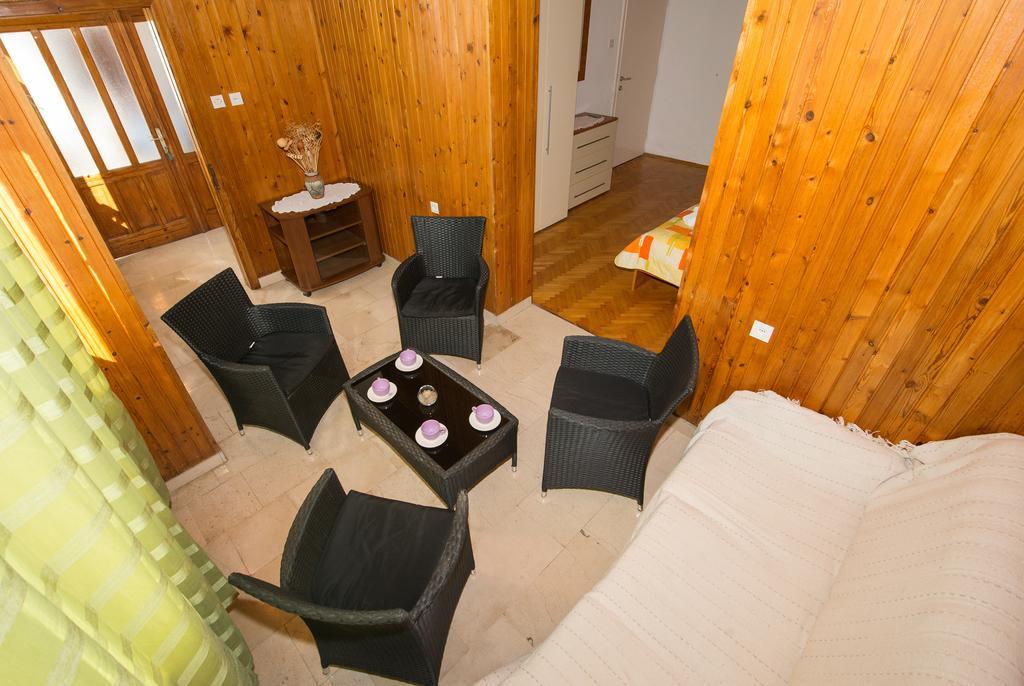 Apartments Marieta Макарска Екстериор снимка