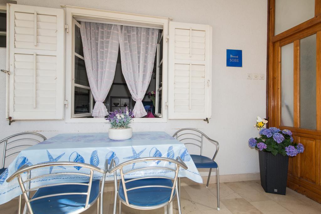 Apartments Marieta Макарска Екстериор снимка